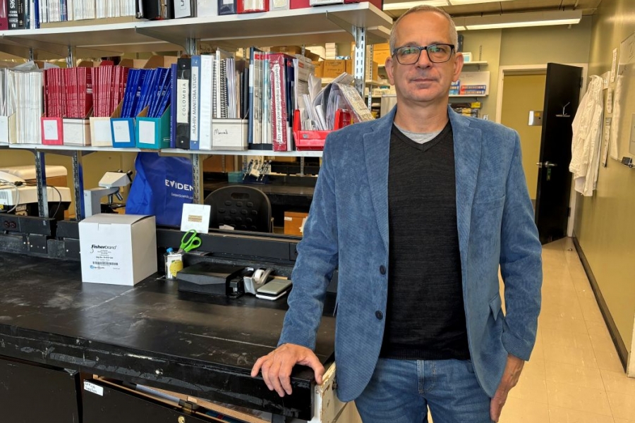 Portrait of Dr. Yoav Keynan in his lab. 