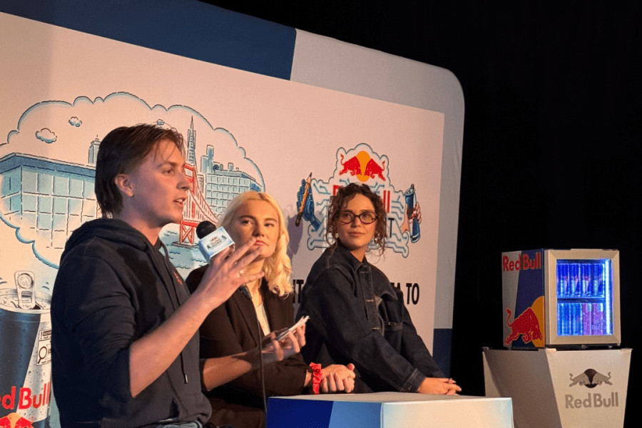A student speak on stage