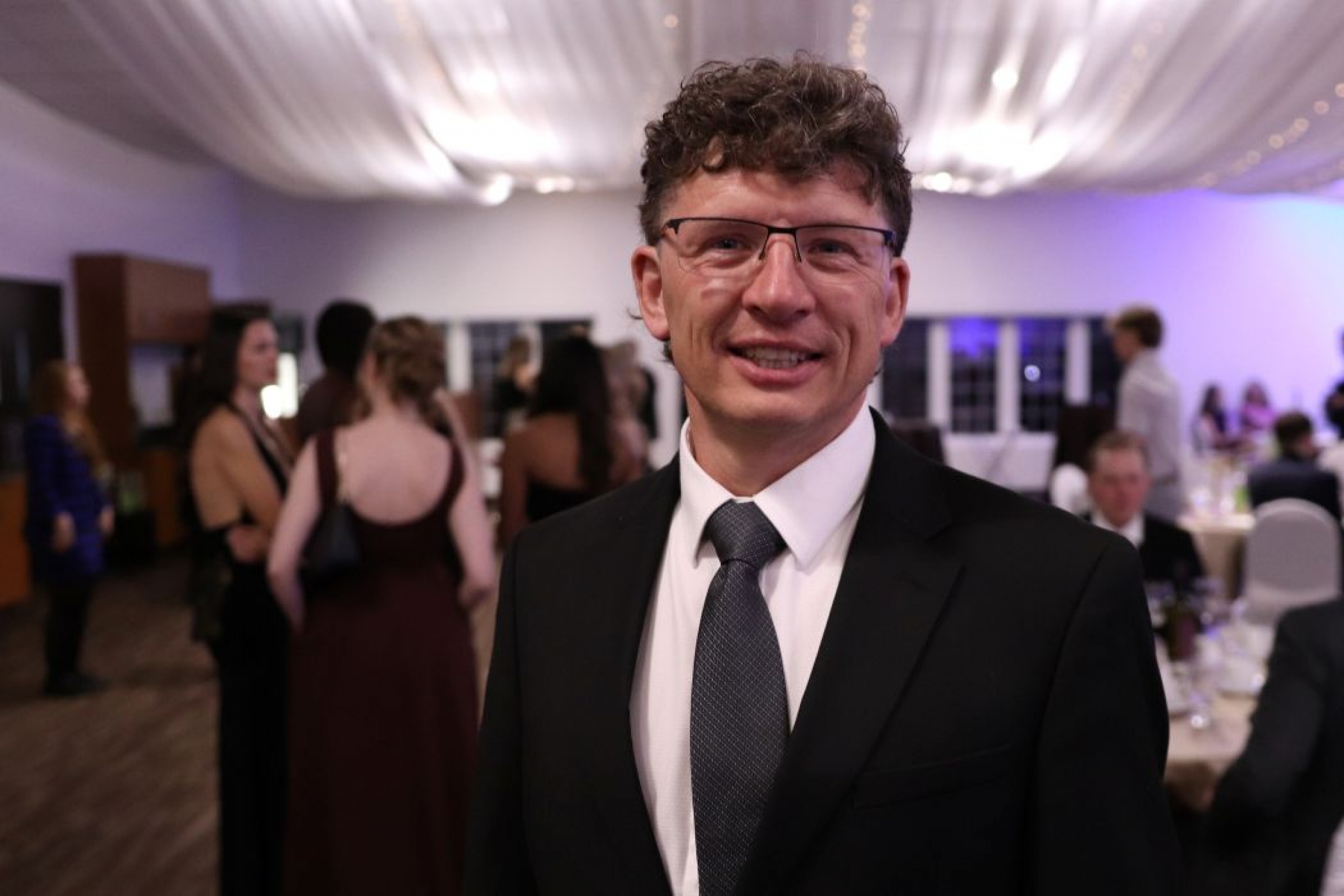 Portrait of Scott Naherniak. 