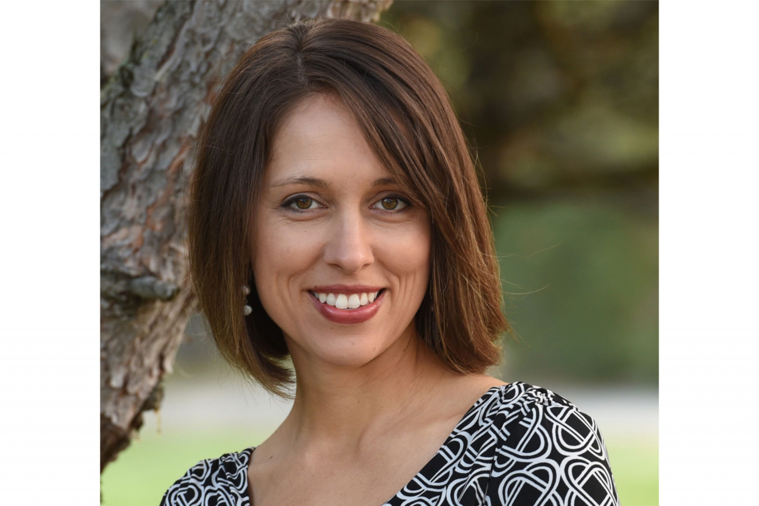 Portrait of Dr. Meghan Azad.