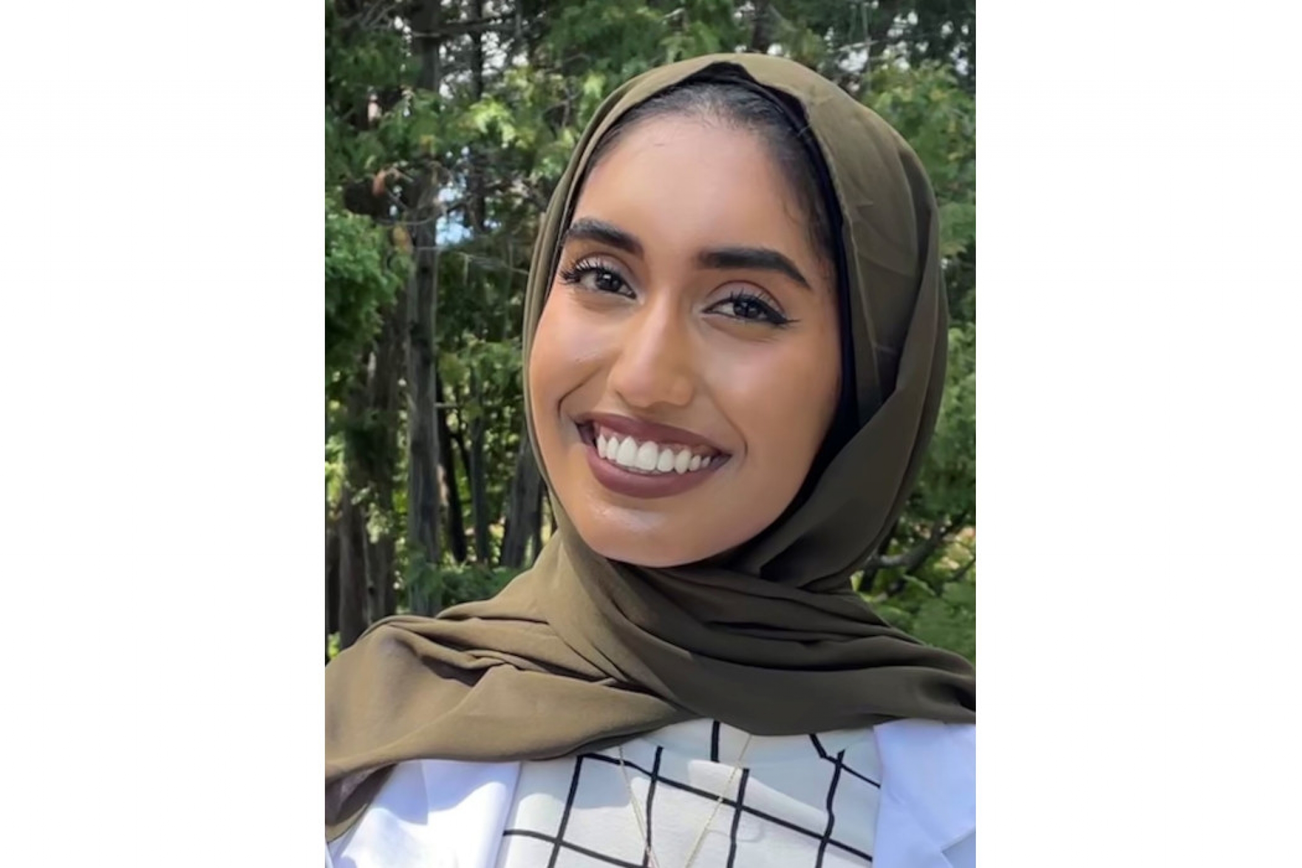 Portrait of Mirha Zohair. 