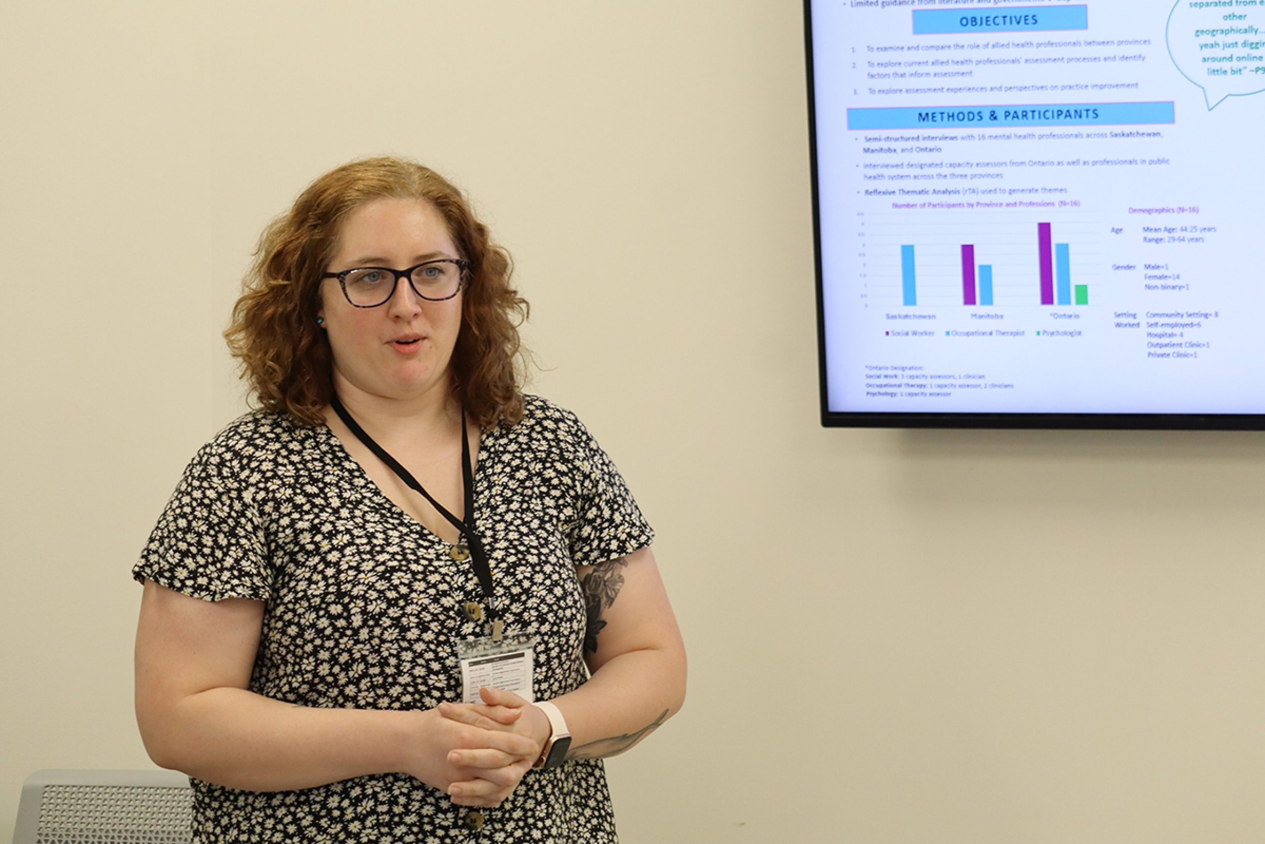 Sofia Salsi presents her research. 