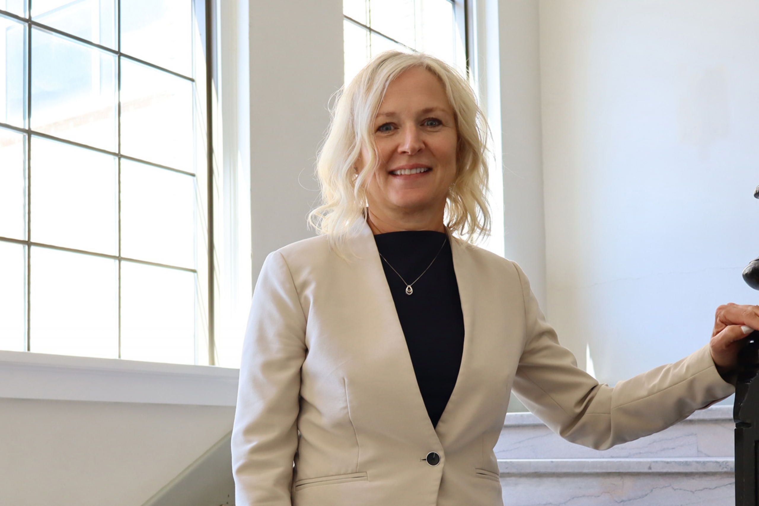 Portrait of Dr. Jacquie Ripat.
