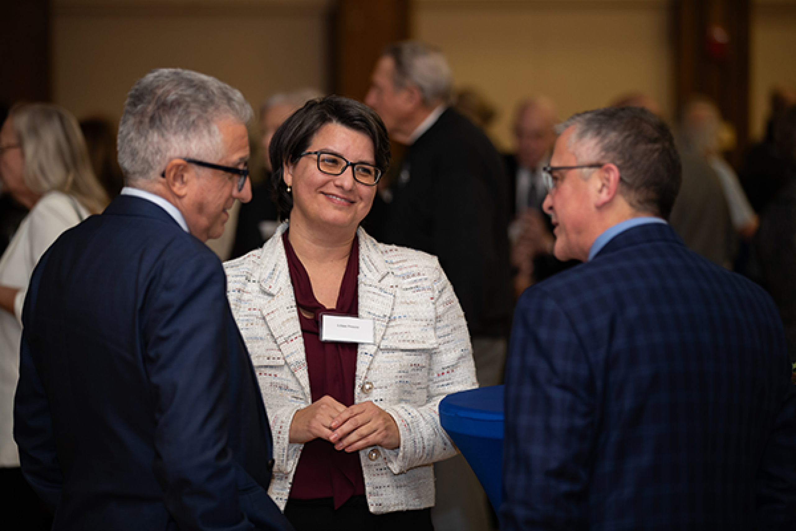 Michael Benarroch, David Mandzuk, Lilian Pozzer speaking together