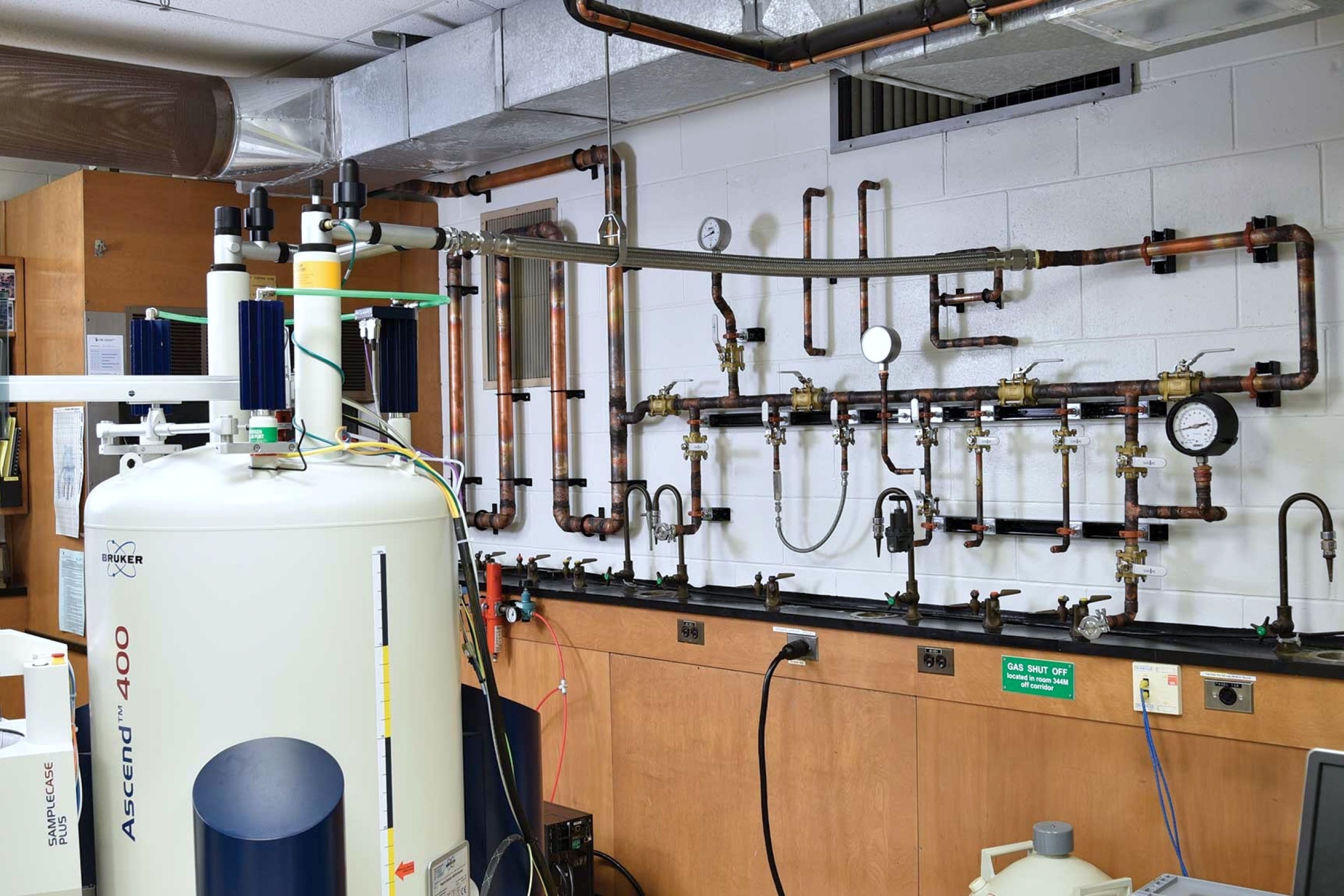 Pipes that are part of the Helium recycling.